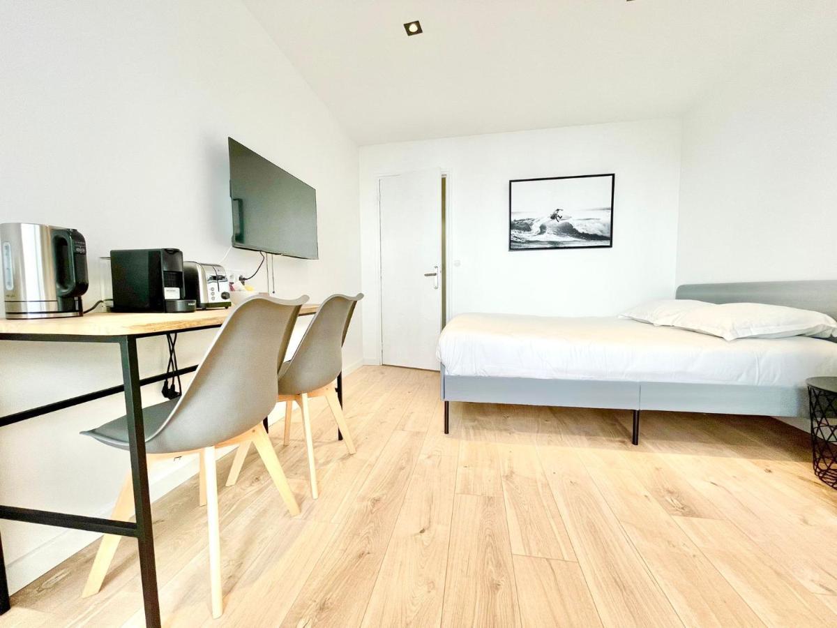 Residence Duguay - Centre Ville - Porte B - Appartements Tout Confort - Neuf - Nouveau Lorient Exterior photo