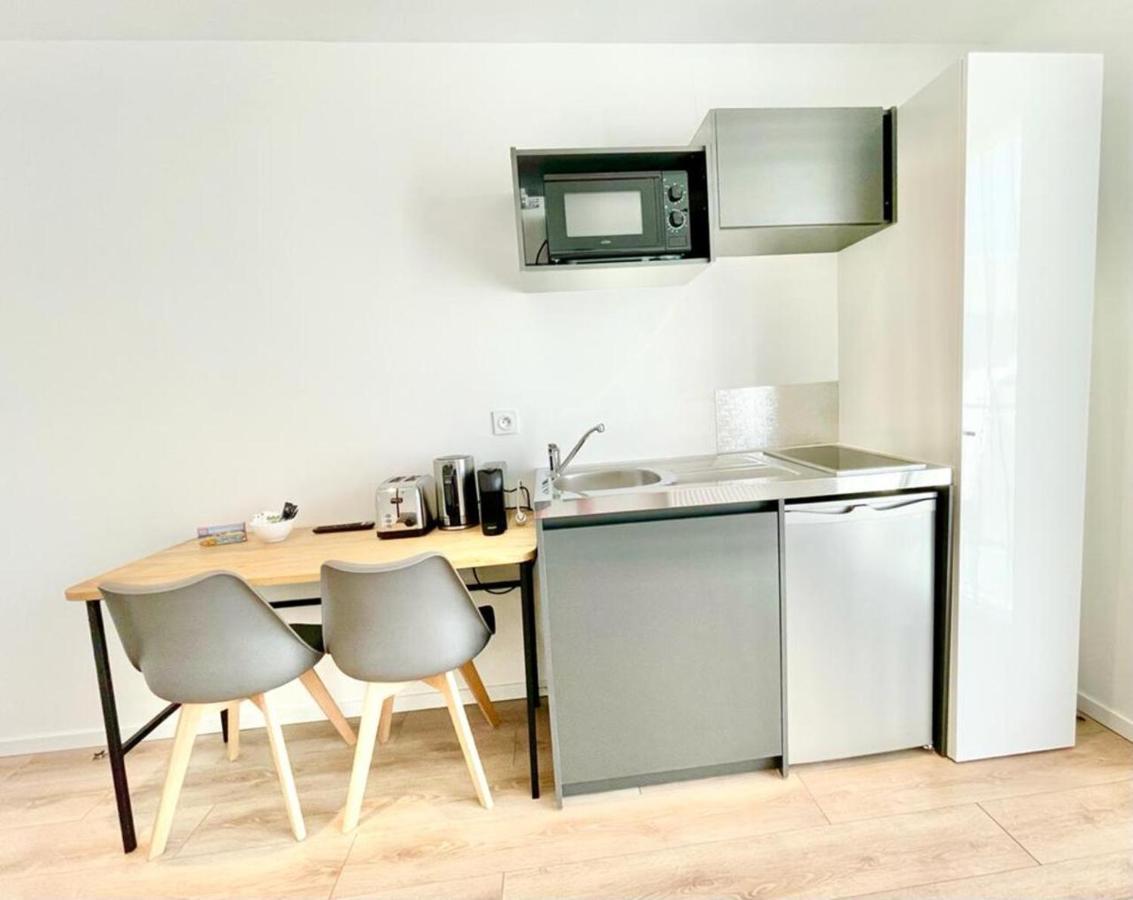 Residence Duguay - Centre Ville - Porte B - Appartements Tout Confort - Neuf - Nouveau Lorient Exterior photo