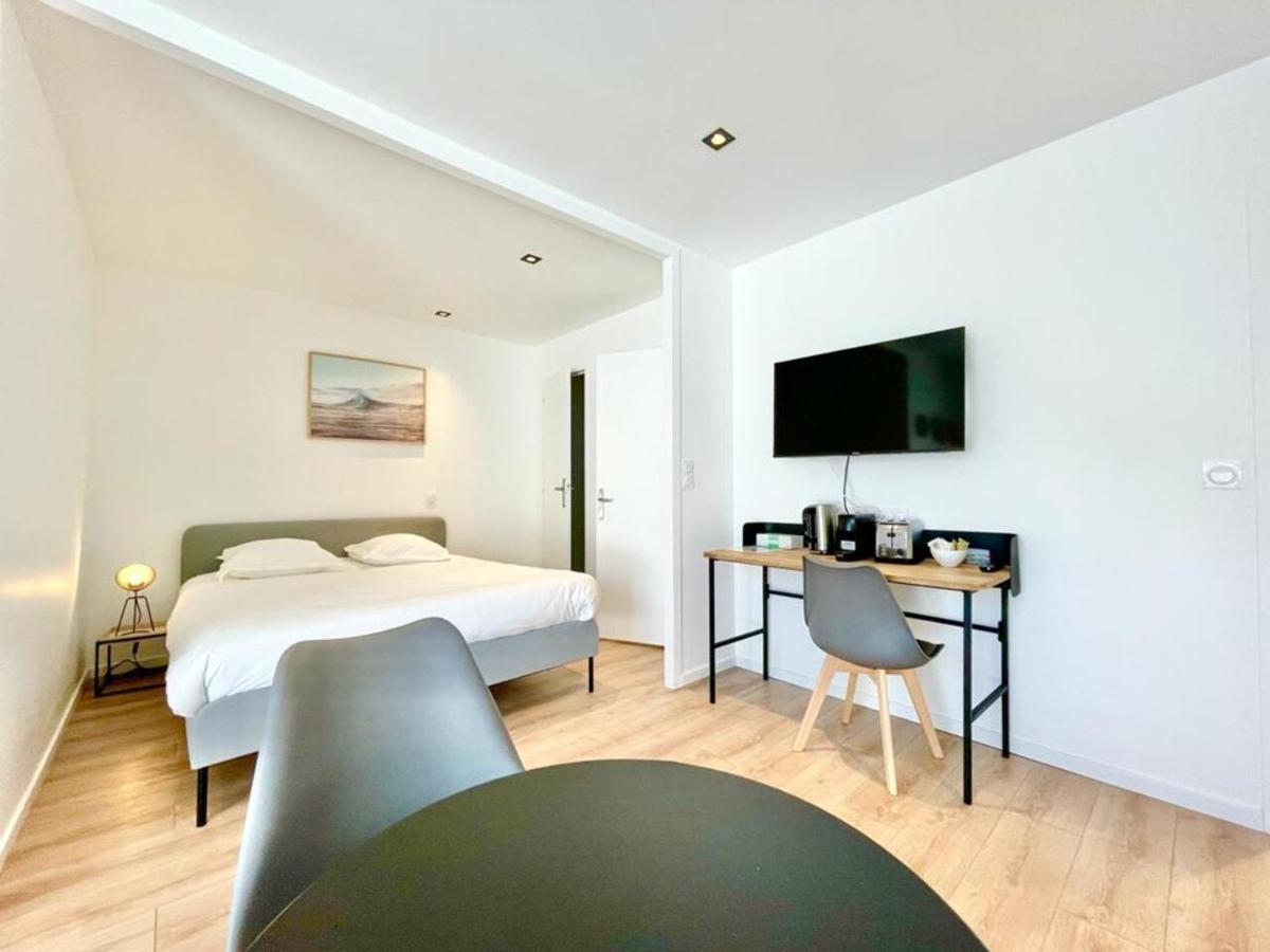 Residence Duguay - Centre Ville - Porte B - Appartements Tout Confort - Neuf - Nouveau Lorient Exterior photo
